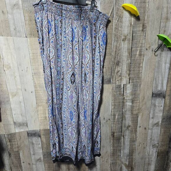 DB Established 1962 Plus Size Paisley All Over Print Flare Pants - Picture 1 of 3